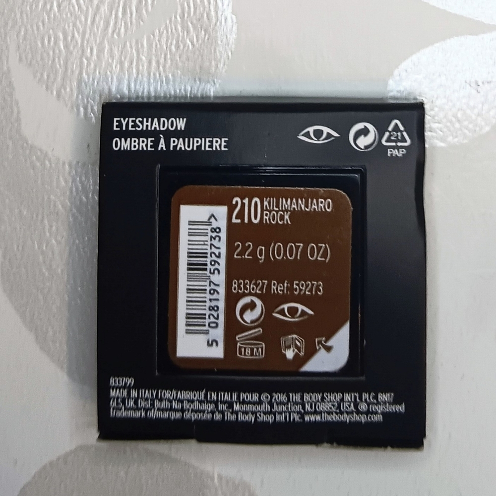 The Body Shop Down To Earth Eye Shadow Palette Single Refill NIB - Picture 2 of 5